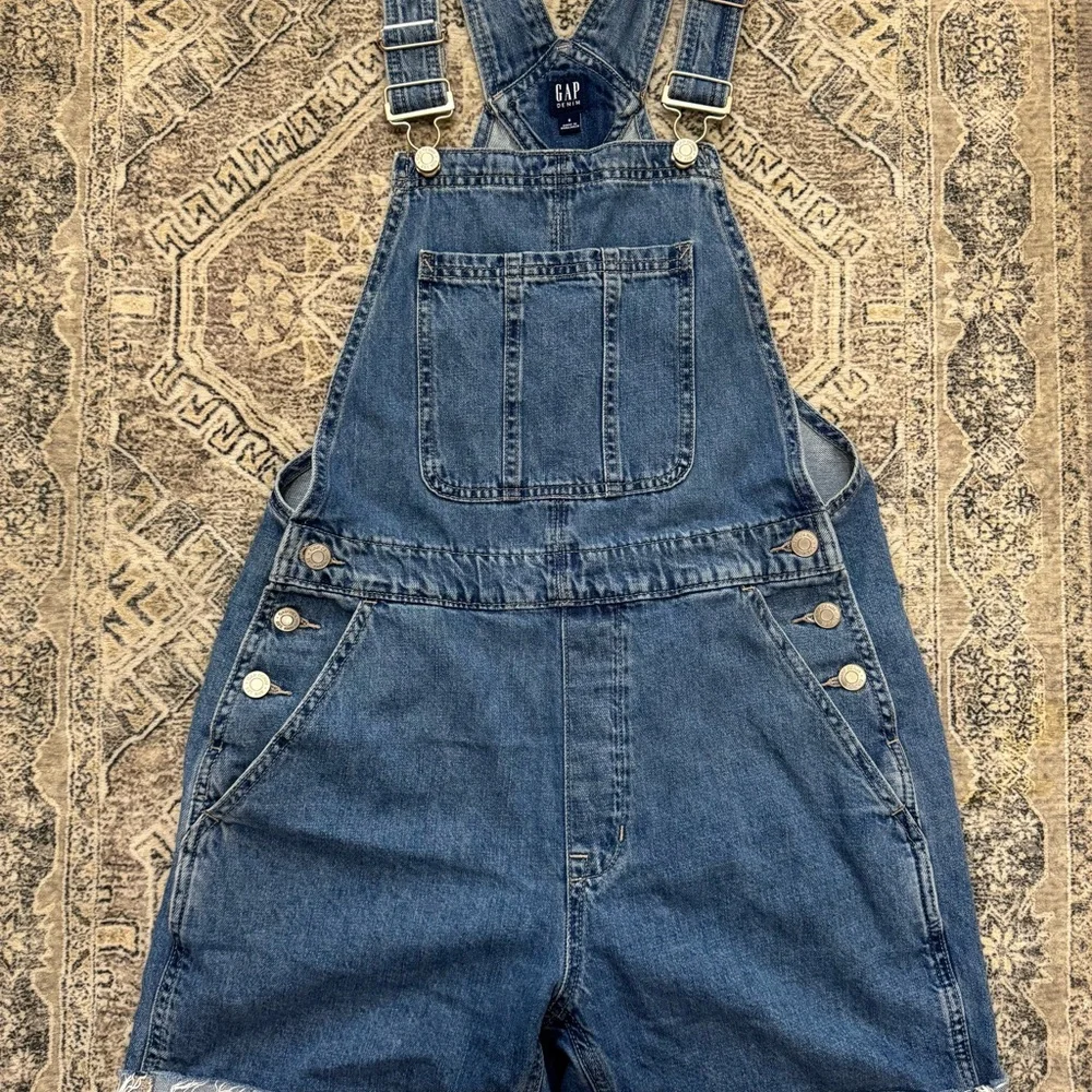 GAP Blue Denim Shortalls - Picture 1 of 4